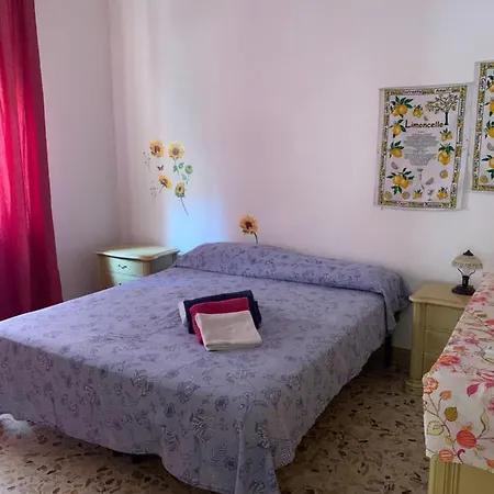 Ulisse E Polifemo Appartamento *